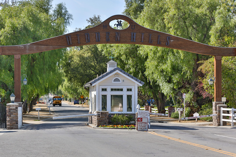 Hidden Hills Calabasas Gates to Community