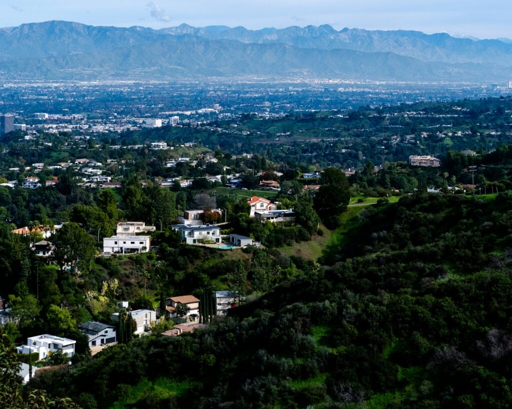 Hillside homes overlooking the Conejo Valley showing varied Thousand Oaks neighborhood price bands